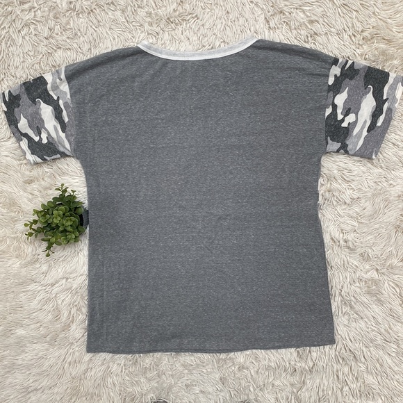 BiBi Camo Ringer SS Tee 💗 Gray & White - Picture 4 of 9